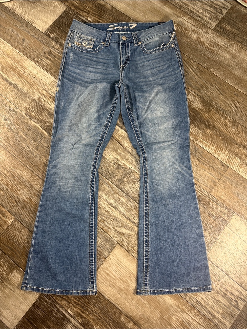 NEW Seven7 Women's Flared Jeans in Medium Blue Wash